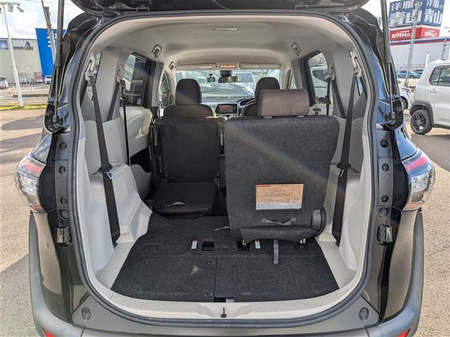 シエンタ ハイブリッドG 純正SDナビ/AM/FM/フルセグ/BT/バックカメラ/両側パワースライドドア/衝突被害軽減システム/アイドリングストップ/レーンキープアシスト/横滑り防止装置/盗難防止装置(39枚目)