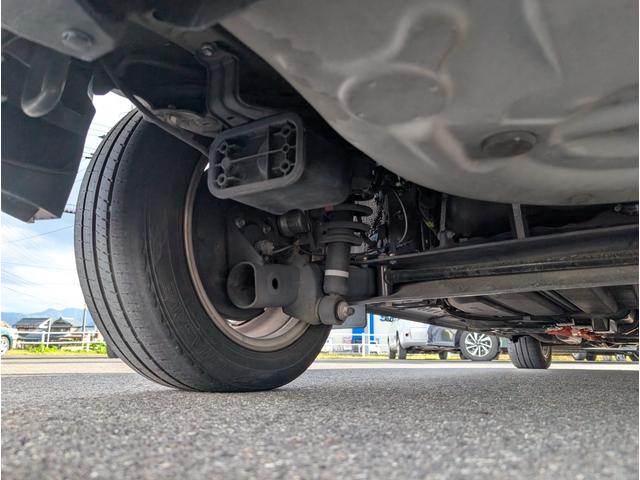 シエンタ ハイブリッドG 純正SDナビ/AM/FM/フルセグ/BT/バックカメラ/両側パワースライドドア/衝突被害軽減システム/アイドリングストップ/レーンキープアシスト/横滑り防止装置/盗難防止装置(63枚目)