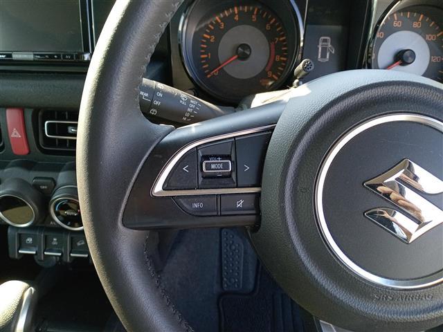 ジムニー XC 4WD/純正メモリナビ/AM/FM/フルセグ/BT/USB/AUX/iPod/衝突被害軽減システム/クルーズコントロール/レーンキープアシスト/横滑り防止装置/盗難防止装置/前方ドラレコ(18枚目)