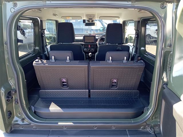 ジムニー XC 4WD/純正メモリナビ/AM/FM/フルセグ/BT/USB/AUX/iPod/衝突被害軽減システム/クルーズコントロール/レーンキープアシスト/横滑り防止装置/盗難防止装置/前方ドラレコ(28枚目)