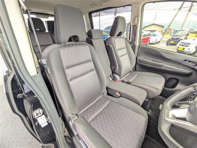 セレナ ハイウェイスターV 純正10インチナビ/AM/FM/フルセグ/BT/CD/DVD/全方位カメラ/両側パワースライドドア/11インチフリップダウンモニター/プロパイロット/踏み間違い衝突防止アシスト(7枚目)