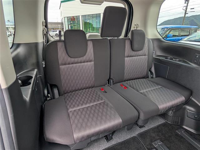 セレナ ハイウェイスターV 純正10インチナビ/AM/FM/フルセグ/BT/CD/DVD/全方位カメラ/両側パワースライドドア/11インチフリップダウンモニター/プロパイロット/踏み間違い衝突防止アシスト(9枚目)