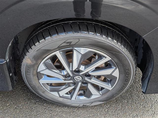 セレナ ハイウェイスターV 純正10インチナビ/AM/FM/フルセグ/BT/CD/DVD/全方位カメラ/両側パワースライドドア/11インチフリップダウンモニター/プロパイロット/踏み間違い衝突防止アシスト(12枚目)