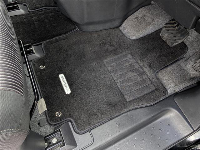 セレナ ハイウェイスターV 純正10インチナビ/AM/FM/フルセグ/BT/CD/DVD/全方位カメラ/両側パワースライドドア/11インチフリップダウンモニター/プロパイロット/踏み間違い衝突防止アシスト(26枚目)