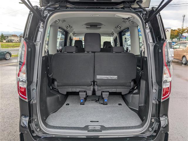 セレナ ハイウェイスターV 純正10インチナビ/AM/FM/フルセグ/BT/CD/DVD/全方位カメラ/両側パワースライドドア/11インチフリップダウンモニター/プロパイロット/踏み間違い衝突防止アシスト(28枚目)