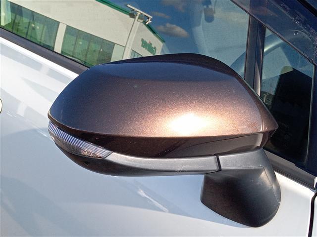 シエンタ G 純正SDナビ(NSZT-W64)/フルセグTV/CD/DVD/Bluetooth/バックカメラ/両側パワースライドドア/ETC/ドライブレコーダー/ライトレベライザー/電動格納ウィンカーミラー(11枚目)