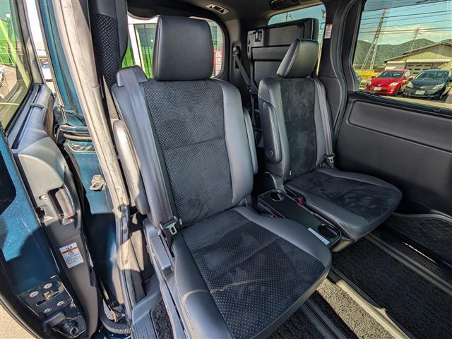 ヴォクシー ZS 煌III 純正SDナビ/AM/FM/ワンセグ/BT/CD/AUX/バックカメラ/両側パワースライドドア/トヨタセーフティセンス/クルーズコントロール/前後コーナーセンサー/レーンキープアシスト(11枚目)