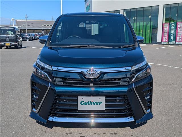 ヴォクシー ZS 煌III 純正SDナビ/AM/FM/ワンセグ/BT/CD/AUX/バックカメラ/両側パワースライドドア/トヨタセーフティセンス/クルーズコントロール/前後コーナーセンサー/レーンキープアシスト(17枚目)