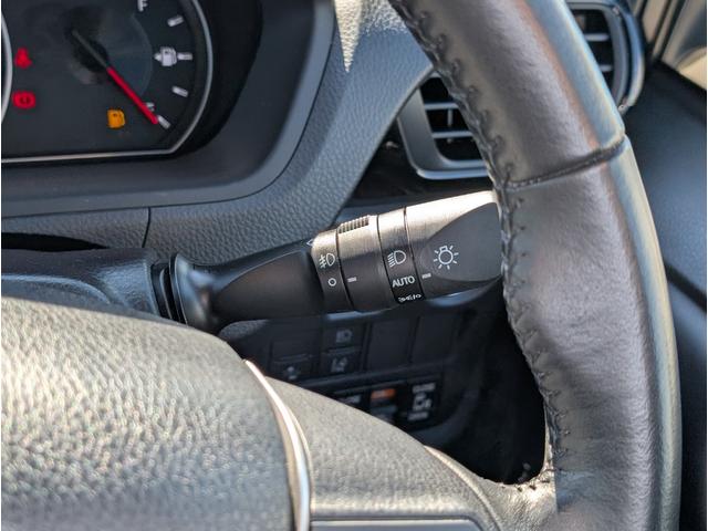 ヴォクシー ZS 煌III 純正SDナビ/AM/FM/ワンセグ/BT/CD/AUX/バックカメラ/両側パワースライドドア/トヨタセーフティセンス/クルーズコントロール/前後コーナーセンサー/レーンキープアシスト(24枚目)
