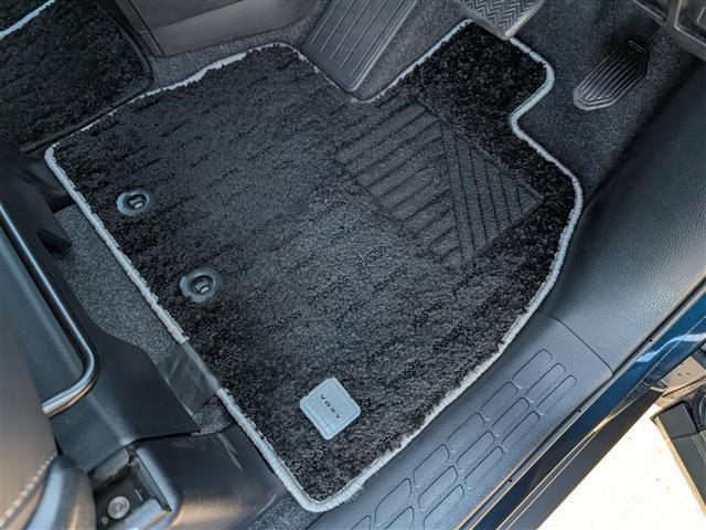 ヴォクシー ZS 煌III 純正SDナビ/AM/FM/ワンセグ/BT/CD/AUX/バックカメラ/両側パワースライドドア/トヨタセーフティセンス/クルーズコントロール/前後コーナーセンサー/レーンキープアシスト(33枚目)