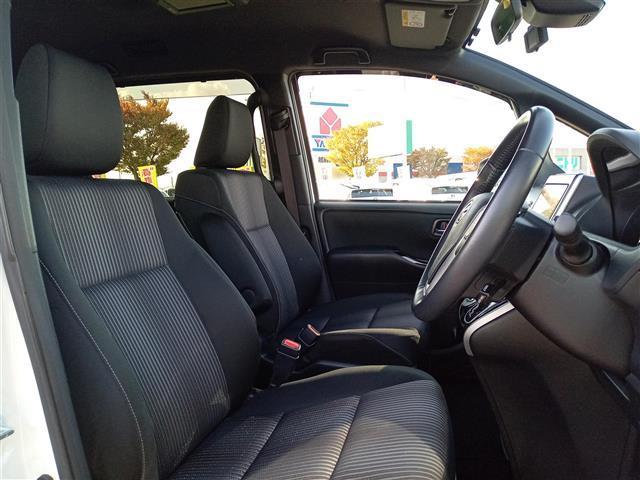 ヴォクシー ＺＳ　煌ＩＩ　純正９型ナビ／純正１２型後部モニター／フルセグ／Ｂｌｕｅｔｏｏｔｈ／バックカメラ／両側パワースライドドア／衝突防止／先行車発進告知／パーキングサポートブレーキ／クリアランスソナー／レーンキープアシスト（10枚目）