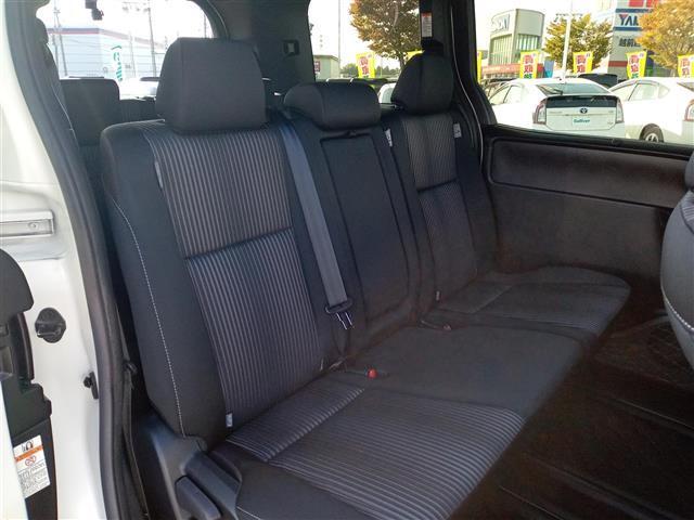 ヴォクシー ＺＳ　煌ＩＩ　純正９型ナビ／純正１２型後部モニター／フルセグ／Ｂｌｕｅｔｏｏｔｈ／バックカメラ／両側パワースライドドア／衝突防止／先行車発進告知／パーキングサポートブレーキ／クリアランスソナー／レーンキープアシスト（11枚目）