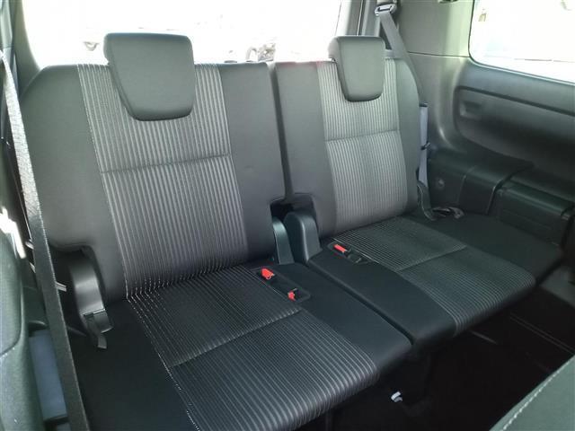 ヴォクシー ＺＳ　煌ＩＩ　純正９型ナビ／純正１２型後部モニター／フルセグ／Ｂｌｕｅｔｏｏｔｈ／バックカメラ／両側パワースライドドア／衝突防止／先行車発進告知／パーキングサポートブレーキ／クリアランスソナー／レーンキープアシスト（12枚目）