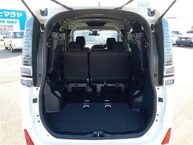 ヴォクシー ＺＳ　煌ＩＩ　純正９型ナビ／純正１２型後部モニター／フルセグ／Ｂｌｕｅｔｏｏｔｈ／バックカメラ／両側パワースライドドア／衝突防止／先行車発進告知／パーキングサポートブレーキ／クリアランスソナー／レーンキープアシスト（13枚目）