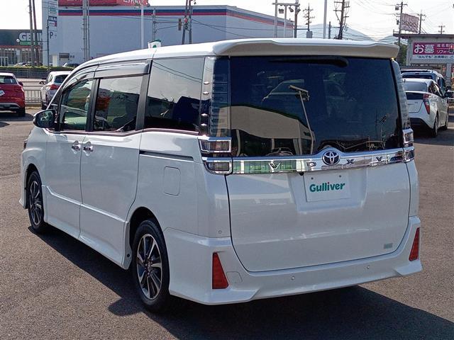 ヴォクシー ＺＳ　煌ＩＩ　純正９型ナビ／純正１２型後部モニター／フルセグ／Ｂｌｕｅｔｏｏｔｈ／バックカメラ／両側パワースライドドア／衝突防止／先行車発進告知／パーキングサポートブレーキ／クリアランスソナー／レーンキープアシスト（21枚目）