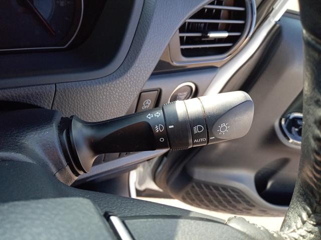 ヴォクシー ＺＳ　煌ＩＩ　純正９型ナビ／純正１２型後部モニター／フルセグ／Ｂｌｕｅｔｏｏｔｈ／バックカメラ／両側パワースライドドア／衝突防止／先行車発進告知／パーキングサポートブレーキ／クリアランスソナー／レーンキープアシスト（24枚目）