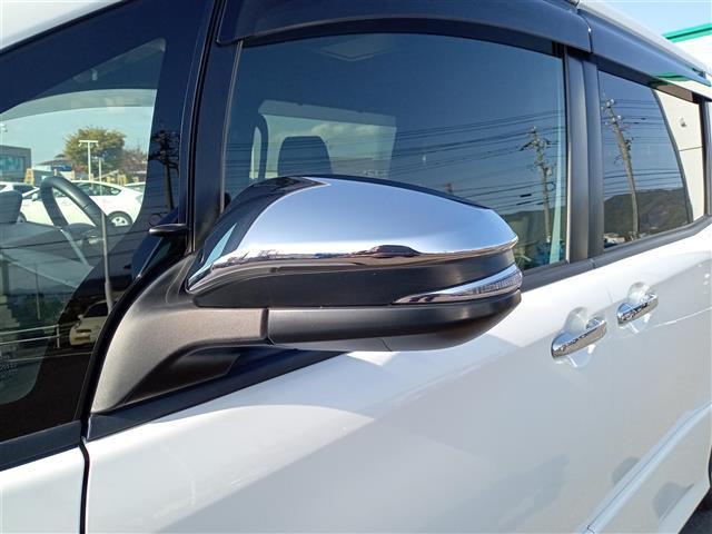 ヴォクシー ＺＳ　煌ＩＩ　純正９型ナビ／純正１２型後部モニター／フルセグ／Ｂｌｕｅｔｏｏｔｈ／バックカメラ／両側パワースライドドア／衝突防止／先行車発進告知／パーキングサポートブレーキ／クリアランスソナー／レーンキープアシスト（44枚目）