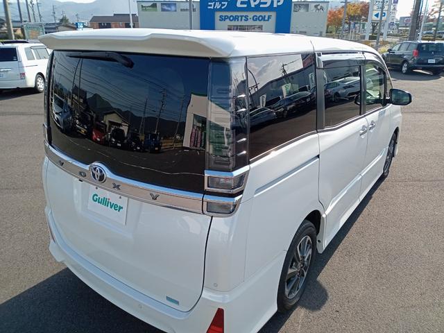 ヴォクシー ＺＳ　煌ＩＩ　純正９型ナビ／純正１２型後部モニター／フルセグ／Ｂｌｕｅｔｏｏｔｈ／バックカメラ／両側パワースライドドア／衝突防止／先行車発進告知／パーキングサポートブレーキ／クリアランスソナー／レーンキープアシスト（52枚目）