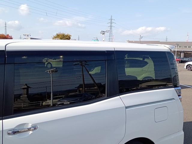 ヴォクシー ＺＳ　煌ＩＩ　純正９型ナビ／純正１２型後部モニター／フルセグ／Ｂｌｕｅｔｏｏｔｈ／バックカメラ／両側パワースライドドア／衝突防止／先行車発進告知／パーキングサポートブレーキ／クリアランスソナー／レーンキープアシスト（57枚目）