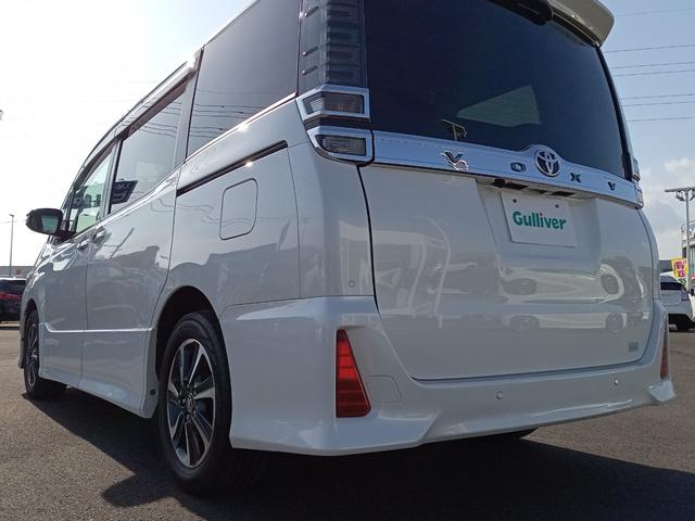 ヴォクシー ＺＳ　煌ＩＩ　純正９型ナビ／純正１２型後部モニター／フルセグ／Ｂｌｕｅｔｏｏｔｈ／バックカメラ／両側パワースライドドア／衝突防止／先行車発進告知／パーキングサポートブレーキ／クリアランスソナー／レーンキープアシスト（58枚目）