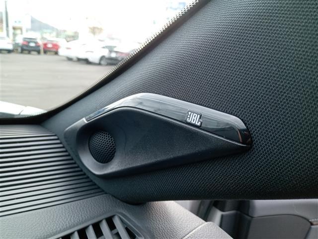 ハリアー Ｚ　レザーパッケージ　４ＷＤ／ガラスルーフ／純正１２．３型ナビ／フルセグ／Ｂｌｕｅｔｏｏｔｈ／全方位カメラ／ＪＢＬサウンド／衝突防止／置くだけ充電／デジタルインナーミラー／ＥＴＣ２．０／電動リアゲート／前席パワーシート（7枚目）