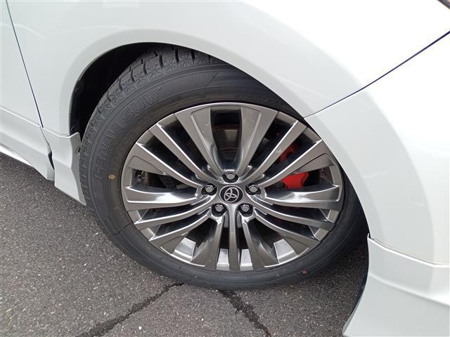 ハリアー Ｚ　レザーパッケージ　４ＷＤ／ガラスルーフ／純正１２．３型ナビ／フルセグ／Ｂｌｕｅｔｏｏｔｈ／全方位カメラ／ＪＢＬサウンド／衝突防止／置くだけ充電／デジタルインナーミラー／ＥＴＣ２．０／電動リアゲート／前席パワーシート（16枚目）