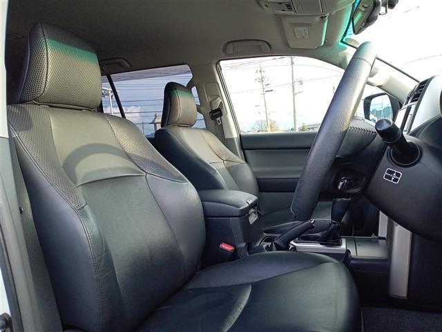 ランドクルーザープラド ＴＸ　Ｌパッケージ　４ＷＤ／社外ＨＤＤナビ／ワンセグＴＶ／ＣＤ／ＤＶＤ／Ｂｌｕｅｔｏｏｔｈ／バックカメラ／電動格納サードシート／クルーズコントロール／前後コーナーセンサー／前席シートヒーター／前席パワーシート（6枚目）