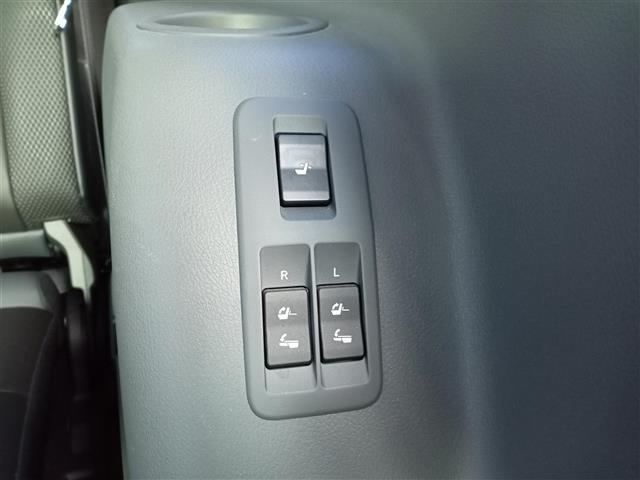 ランドクルーザープラド ＴＸ　Ｌパッケージ　４ＷＤ／社外ＨＤＤナビ／ワンセグＴＶ／ＣＤ／ＤＶＤ／Ｂｌｕｅｔｏｏｔｈ／バックカメラ／電動格納サードシート／クルーズコントロール／前後コーナーセンサー／前席シートヒーター／前席パワーシート（22枚目）