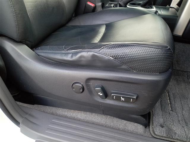 ランドクルーザープラド ＴＸ　Ｌパッケージ　４ＷＤ／社外ＨＤＤナビ／ワンセグＴＶ／ＣＤ／ＤＶＤ／Ｂｌｕｅｔｏｏｔｈ／バックカメラ／電動格納サードシート／クルーズコントロール／前後コーナーセンサー／前席シートヒーター／前席パワーシート（23枚目）