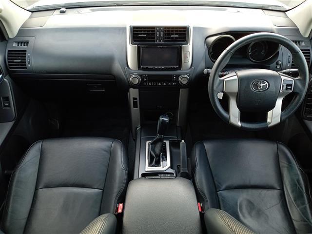 ランドクルーザープラド ＴＸ　Ｌパッケージ　４ＷＤ／社外ＨＤＤナビ／ワンセグＴＶ／ＣＤ／ＤＶＤ／Ｂｌｕｅｔｏｏｔｈ／バックカメラ／電動格納サードシート／クルーズコントロール／前後コーナーセンサー／前席シートヒーター／前席パワーシート（42枚目）