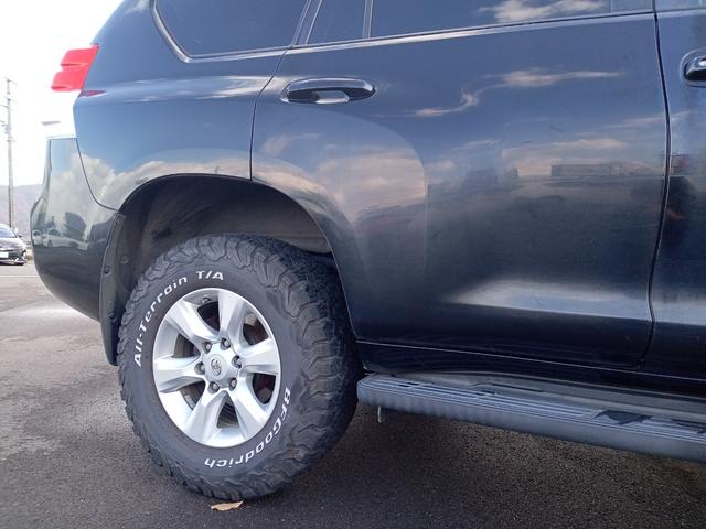 ランドクルーザープラド ＴＸ　Ｌパッケージ　４ＷＤ／純正ＳＤナビ／バックカメラ／横滑り防止装置／マルチテレインセレクト／クルーズコントロール／前席パワーシート／前席シートヒーター／ＥＴＣ／純正フロアマット／電動格納サードシート（50枚目）