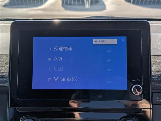 シエンタ ハイブリッドＺ　純正ディスプレイオーディオ／ＡＭ／ＦＭ／ＢＴ／ＵＳＢ／Ｍｉｒａｃａｓｔ／全方位カメラ／両側パワースライドドア／全車速追従機能付クルーズコントロール／前後コーナーセンサー／ＢＳＭ・ＰＤＡ（6枚目）
