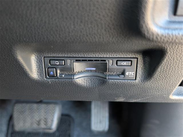 シエンタ ハイブリッドＺ　純正ディスプレイオーディオ／ＡＭ／ＦＭ／ＢＴ／ＵＳＢ／Ｍｉｒａｃａｓｔ／全方位カメラ／両側パワースライドドア／全車速追従機能付クルーズコントロール／前後コーナーセンサー／ＢＳＭ・ＰＤＡ（8枚目）