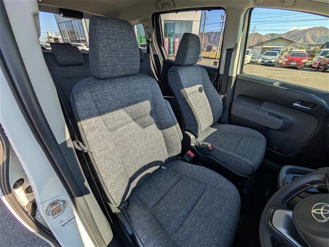 シエンタ ハイブリッドＺ　純正ディスプレイオーディオ／ＡＭ／ＦＭ／ＢＴ／ＵＳＢ／Ｍｉｒａｃａｓｔ／全方位カメラ／両側パワースライドドア／全車速追従機能付クルーズコントロール／前後コーナーセンサー／ＢＳＭ・ＰＤＡ（10枚目）