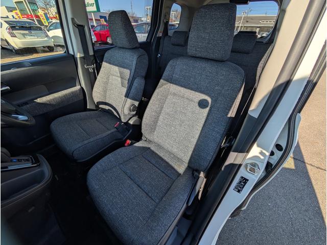 シエンタ ハイブリッドＺ　純正ディスプレイオーディオ／ＡＭ／ＦＭ／ＢＴ／ＵＳＢ／Ｍｉｒａｃａｓｔ／全方位カメラ／両側パワースライドドア／全車速追従機能付クルーズコントロール／前後コーナーセンサー／ＢＳＭ・ＰＤＡ（34枚目）