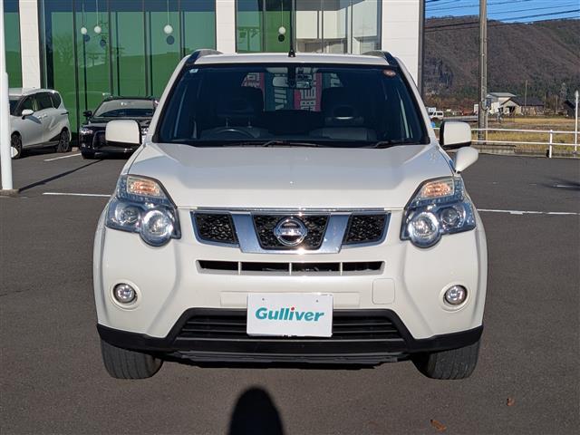 エクストレイル ２０Ｘ　４ＷＤ／純正メモリナビ／ＡＭ／ＦＭ／フルセグ／ＢＴ／ＣＤ／ＤＶＤ／バックカメラ／横滑り防止装置／盗難防止装置／寒冷地仕様／前後ドライブレコーダー／ＥＴＣ／全席シートヒーター（13枚目）