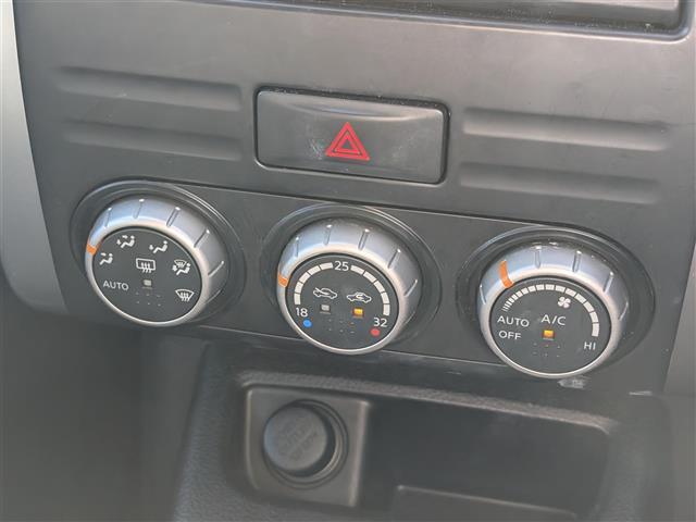 エクストレイル ２０Ｘ　４ＷＤ／純正メモリナビ／ＡＭ／ＦＭ／フルセグ／ＢＴ／ＣＤ／ＤＶＤ／バックカメラ／横滑り防止装置／盗難防止装置／寒冷地仕様／前後ドライブレコーダー／ＥＴＣ／全席シートヒーター（23枚目）