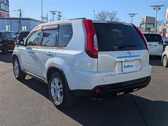 エクストレイル ２０Ｘ　４ＷＤ／純正メモリナビ／ＡＭ／ＦＭ／フルセグ／ＢＴ／ＣＤ／ＤＶＤ／バックカメラ／横滑り防止装置／盗難防止装置／寒冷地仕様／前後ドライブレコーダー／ＥＴＣ／全席シートヒーター（43枚目）