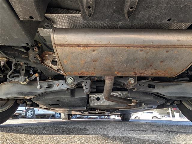 プリウス S 純正SDナビ/AM/FM/フルセグ/BT/CD/AUX/バックカメラ/衝突被害軽減システム/レーダークルーズコントロール/前後コーナーセンサー/レーンキープアシスト/横滑り防止装置(40枚目)