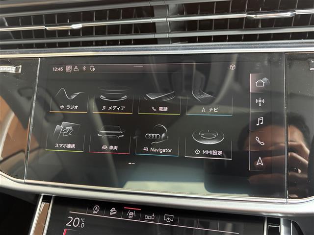 Ｑ８ ５５ＴＦＳＩクワトロ　デビューパッケージラグジュアリ　コンフォートアシスタンスＰＫＧ　パノラマサンルーフ　Ｂａｎｇ＆Ｏｌｕｆｓｅｎ　バーチャルコックピット　ＭＭＩナビ　ＴＶ　全方位カメラ　ＨＤマトリクスＬＥＤ　黒革　エアシート　２０インチＡＷ　エアサス（10枚目）
