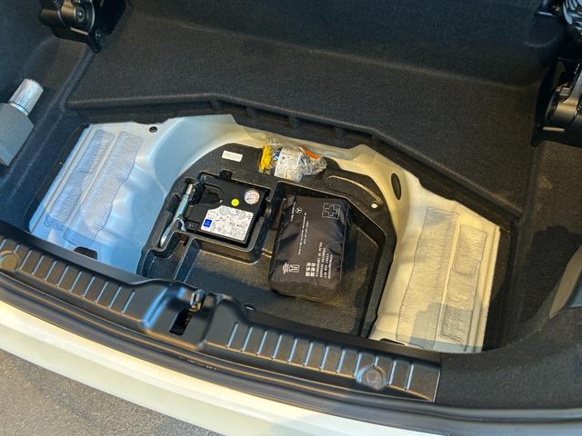 SLC SLC43 レーダーセーフティPKG マジックスカイコントロール harman/kardon 純正ナビ TV バックカメラ 黒革 シートヒーター エアスカーフ パワーシート 18インチAW キーレスゴー ドラレコ(57枚目)