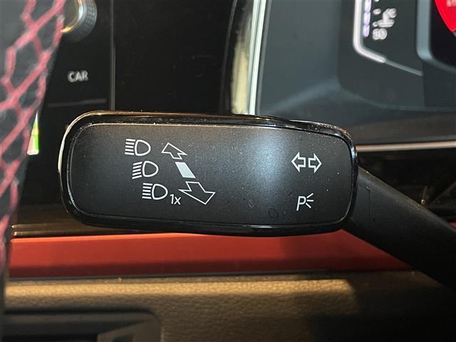 ポロGTI ベースグレード ACC BSM DiscoverPro TV バックカメラ AppleCarPlay 液晶メーター LEDヘッドライト 17インチAW スマートキー ワイヤレスチャージ ETC ドラレコ ワンオーナー(33枚目)