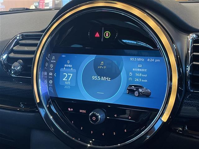 MINI クーパーSD クラブマン クラシック・トリム インテリジェントセーフティ パノラマサンルーフ ApplrCarPlay バックカメラ PDC 黒革シートヒーター パワーシート LEDヘッドライト コンフォートアクセス 18インチAW 前後ドラレコ(15枚目)