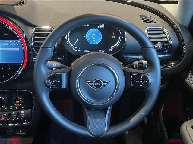 MINI クーパーSD クラブマン クラシック・トリム インテリジェントセーフティ パノラマサンルーフ ApplrCarPlay バックカメラ PDC 黒革シートヒーター パワーシート LEDヘッドライト コンフォートアクセス 18インチAW 前後ドラレコ(27枚目)