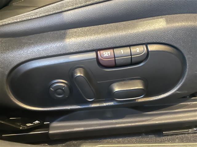 MINI クーパーSD クラブマン クラシック・トリム インテリジェントセーフティ パノラマサンルーフ ApplrCarPlay バックカメラ PDC 黒革シートヒーター パワーシート LEDヘッドライト コンフォートアクセス 18インチAW 前後ドラレコ(36枚目)