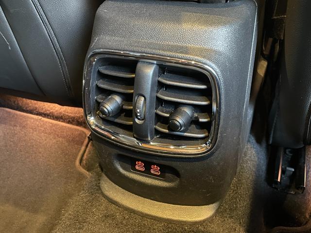 MINI クーパーSD クラブマン クラシック・トリム インテリジェントセーフティ パノラマサンルーフ ApplrCarPlay バックカメラ PDC 黒革シートヒーター パワーシート LEDヘッドライト コンフォートアクセス 18インチAW 前後ドラレコ(46枚目)