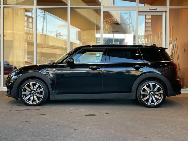 MINI クーパーSD クラブマン クラシック・トリム インテリジェントセーフティ パノラマサンルーフ ApplrCarPlay バックカメラ PDC 黒革シートヒーター パワーシート LEDヘッドライト コンフォートアクセス 18インチAW 前後ドラレコ(64枚目)