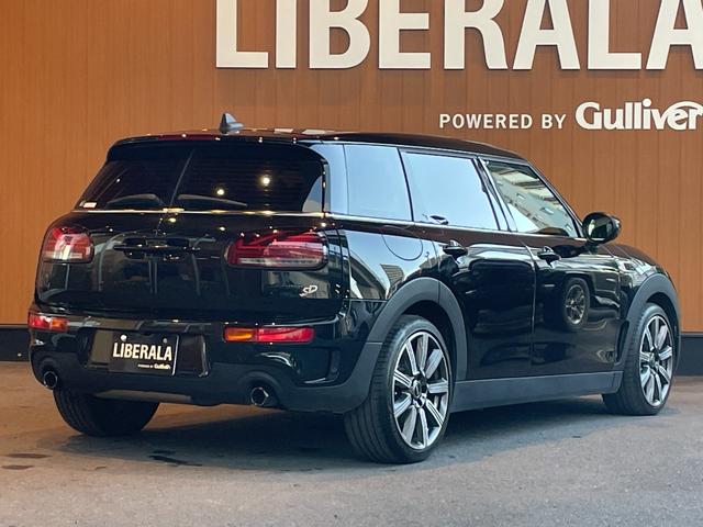 MINI クーパーSD クラブマン クラシック・トリム インテリジェントセーフティ パノラマサンルーフ ApplrCarPlay バックカメラ PDC 黒革シートヒーター パワーシート LEDヘッドライト コンフォートアクセス 18インチAW 前後ドラレコ(67枚目)