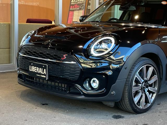 MINI クーパーSD クラブマン クラシック・トリム インテリジェントセーフティ パノラマサンルーフ ApplrCarPlay バックカメラ PDC 黒革シートヒーター パワーシート LEDヘッドライト コンフォートアクセス 18インチAW 前後ドラレコ(69枚目)