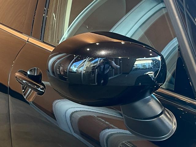 MINI クーパーSD クラブマン クラシック・トリム インテリジェントセーフティ パノラマサンルーフ ApplrCarPlay バックカメラ PDC 黒革シートヒーター パワーシート LEDヘッドライト コンフォートアクセス 18インチAW 前後ドラレコ(75枚目)